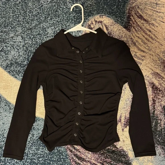 Forest Ink Carrie Button Up Top - Picture 6 of 9